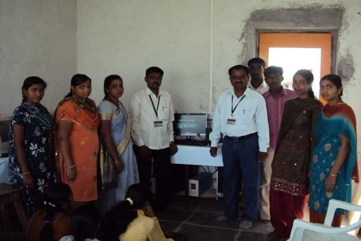 Vitthalrao Shinde Arts College, Tembhurni campus photo 3