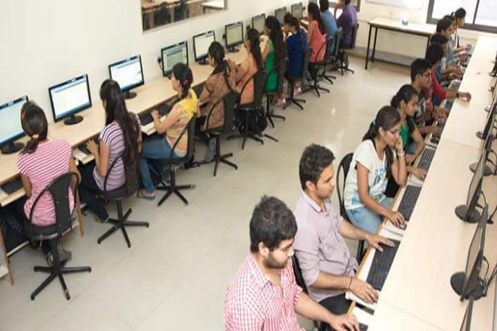 Administrative Service Degree College, Nagpur campus photo 3