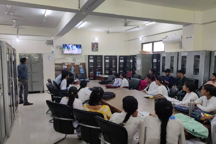 Government Model Degree College, Mahanpur campus photo 3
