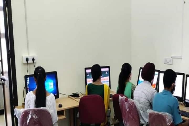 Government Model Degree College, Mahanpur campus photo 4