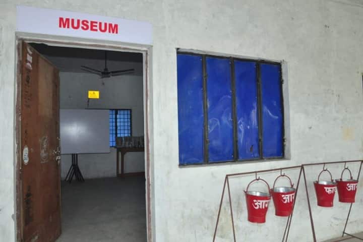 Ambika Ramdebi Degree College, Basti campus photo 4