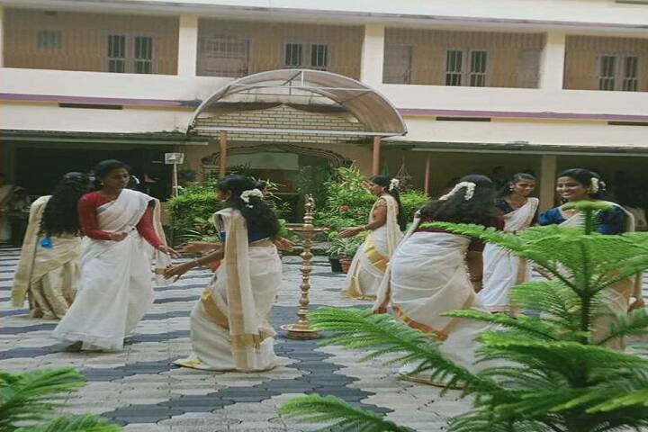 PG Radhakrishnan Memorial Sree Narayana College, Kottayam campus photo 3