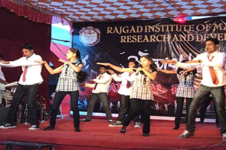 Rajgad Institute of Management Research and Development, Pune campus photo 5