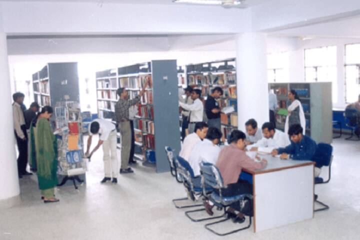 Graduate School of Business and Administration, Greater Noida campus photo 4