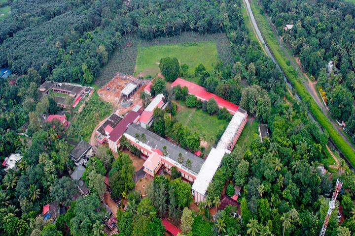 Sree Sankara Vidyapeetom College, Perumbavoor campus photo 2