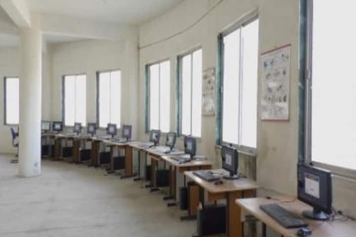 Radiant Institute of Management, Jabalpur campus photo 3