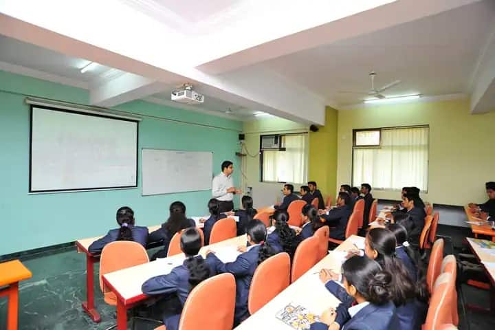 Pillai HOC Institute of Management Studies and Research, Khalapur campus photo 4