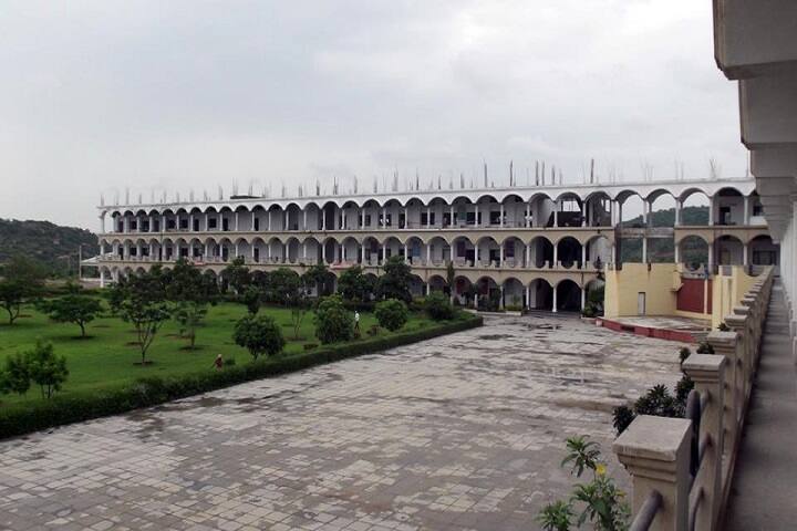 Vignan's Institute of Technology and Aeronautical Engineering, Nalgonda campus photo 3