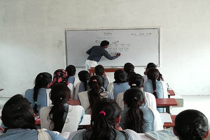 Pushpa Kharwar Mahila Mahavidyalay, Ambedkar Nagar campus photo 6
