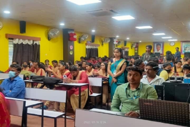 Raja Madhusudan Dev Degree College of Science and Education, Patia campus photo 2