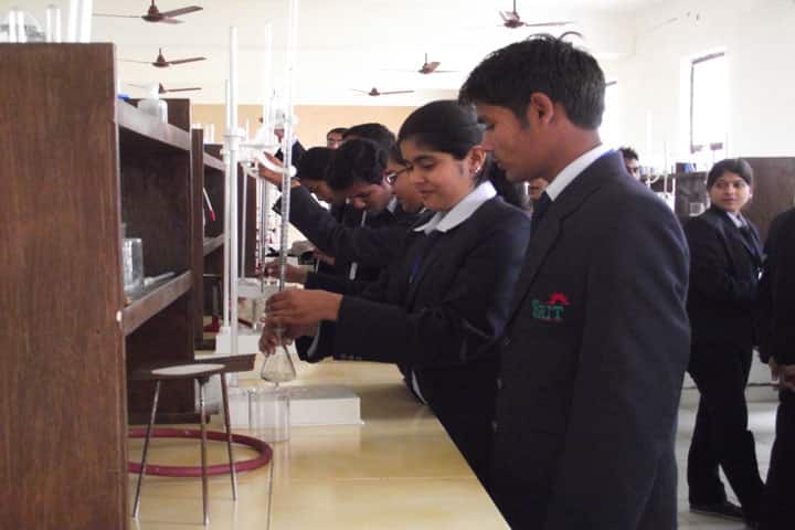 Shriram Institute of Technology, Meerut campus photo 2
