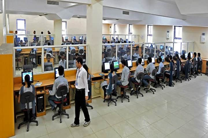 Shri Venkteshwar Institute of Technology, Indore campus photo 5