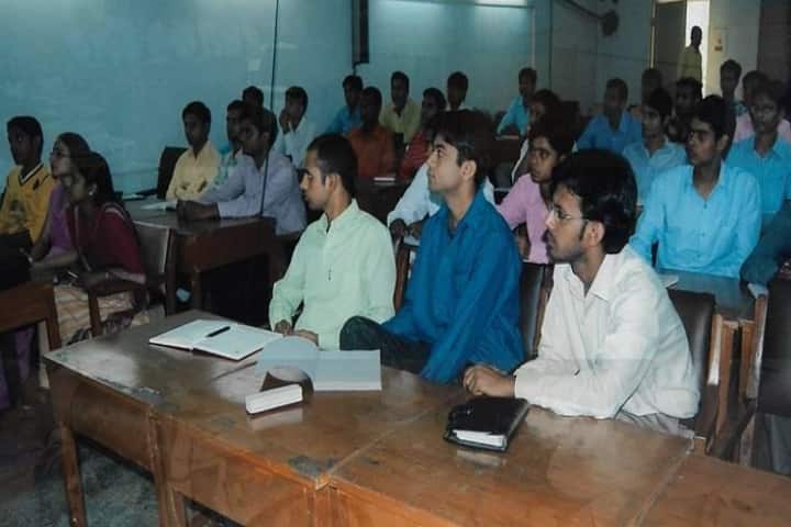 Maharishi Institute of Management, Noida campus photo 3