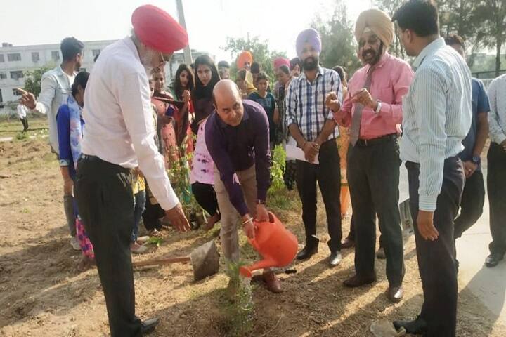 Shaheed Udham Singh Engineering College, Mohali campus photo 6