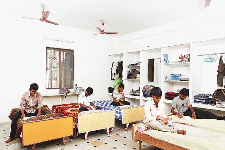 JEPPIAAR SRR Engineering College, Chennai campus photo 3