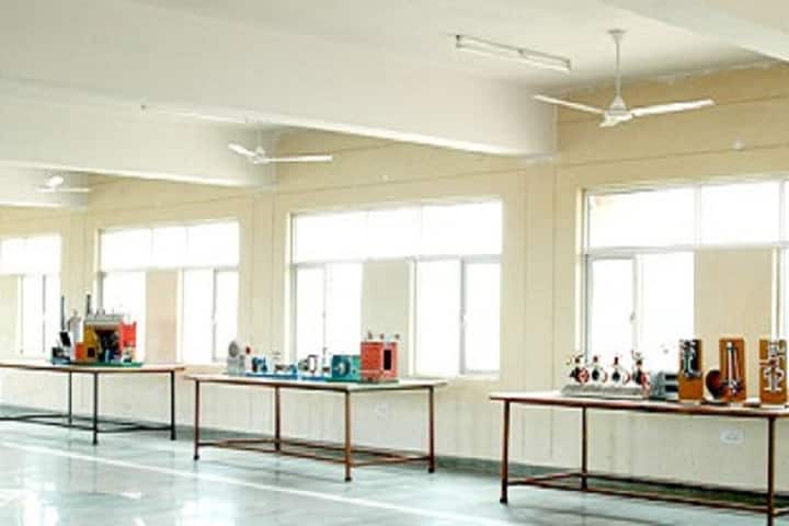 Shri Girraj Maharaj College of Engineering and Management, Mathura campus photo 6