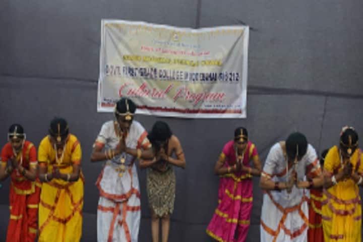 Shah Sogmal Peeraji Oswal Government First Grade College, Muddebihal campus photo 3