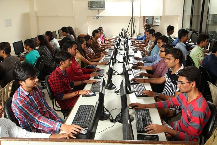 L J Institute of Management Studies, Ahmedabad campus photo 2