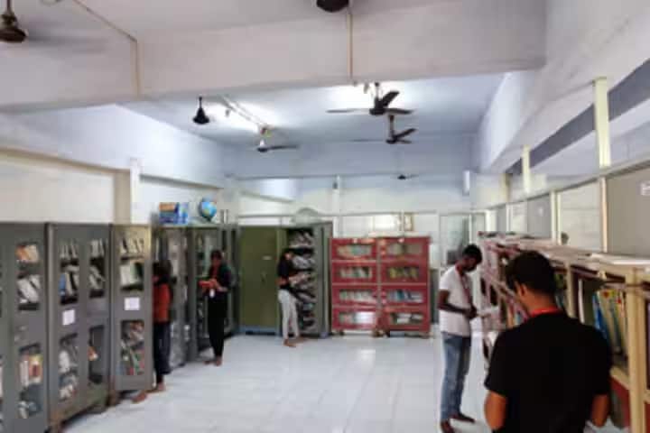 Yashwantrao Chavan College of Arts Commerce and Science, Navi Mumbai campus photo 3