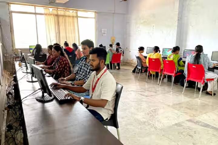 Yashwantrao Chavan College of Arts Commerce and Science, Navi Mumbai campus photo 6