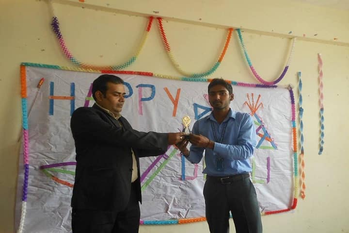 Vedant Institute of Management and Technology, Ghaziabad campus photo 3