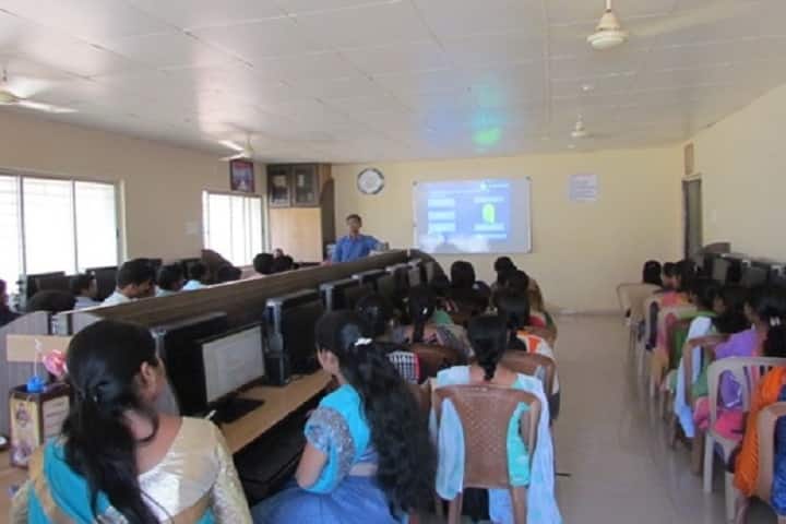 RB Madkholkar Mahavidyalaya, Kolhapur campus photo 3