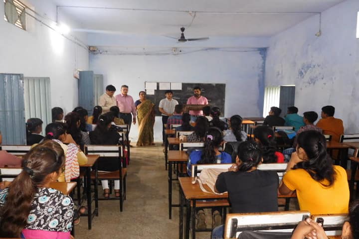 Vishnu Rajoriya Arts and Commerce College, Khirkiya campus photo 2