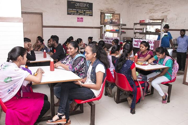 SB Garda Arts College and PK Patel Commerce College, Navsari campus photo 3