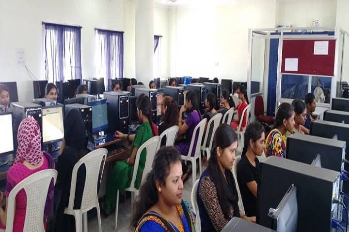 Madina Degree and PG College for Women, Hyderabad campus photo 3