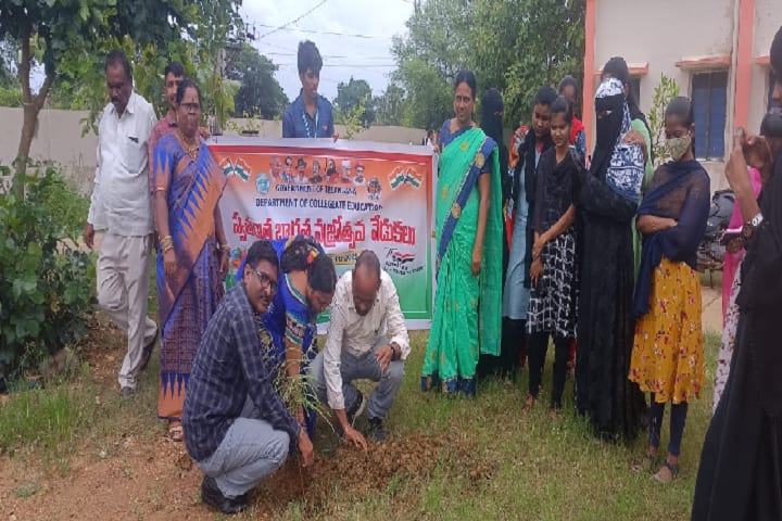 Government Degree College, Eturnagaram, Warangal campus photo 4