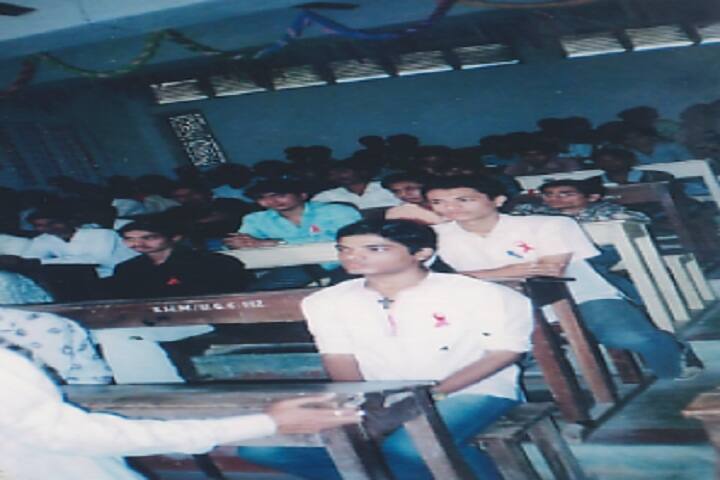 Shri KH Madhvani College, Porbandar campus photo 2