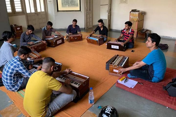 Rama Manubhai Desai College of Music and Dance, Anand campus photo 4