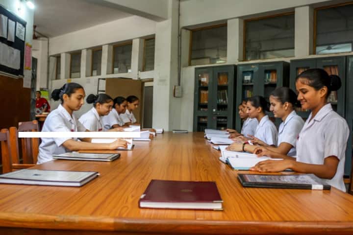 Mahavir Nursing Institute, Bayad campus photo 5