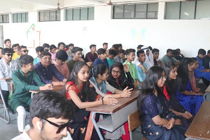 Grow More Institute of Science, Himatnagar campus photo 2