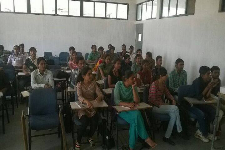 Grow More Institute of M Sc CA and IT, Himatnagar campus photo 3
