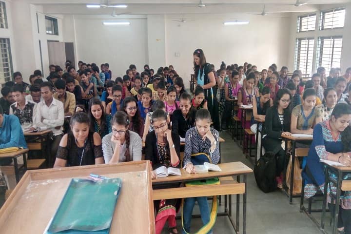 Government Commerce College, Naroda campus photo 2