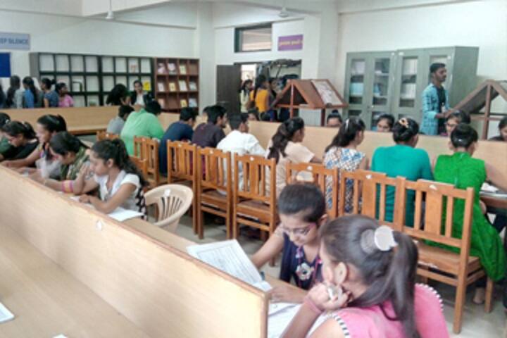 Government Commerce College, Naroda campus photo 3