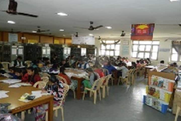 Ashvinbhai A Patel Commerce College, Gandhinagar campus photo 4