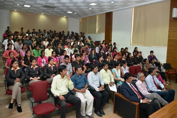 KR Sapkal College of Management Studies, Nashik campus photo 2