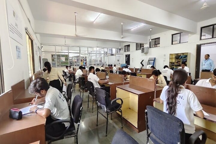 Datta Meghe College of Pharmacy, Wardha campus photo 3