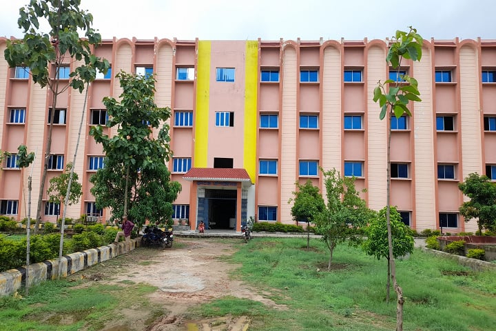 Unitech Institute of Engineering and Technology, Mirzapur campus photo 2