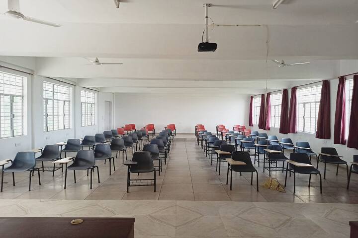 Srajan Institute of Management and Technology, Bareilly campus photo 3