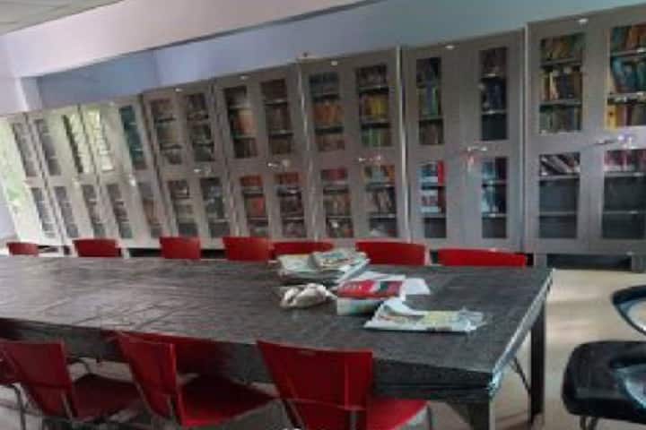 SN Sinha College, Warisaliganj campus photo 3