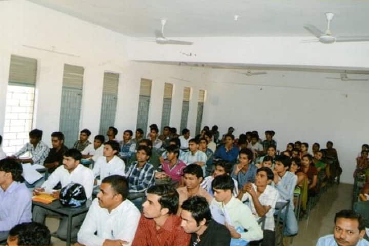 Shree Rajendra Suri Government College, Sardarpur campus photo 3
