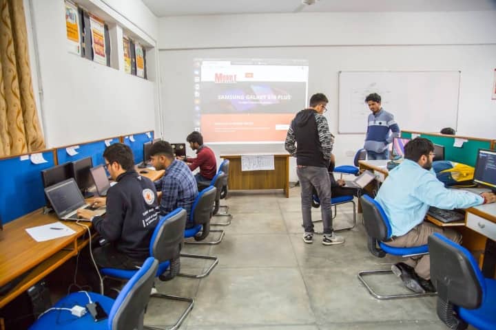 School of Pharmaceutical Sciences Apeejay Stya University, Sohna campus photo 3