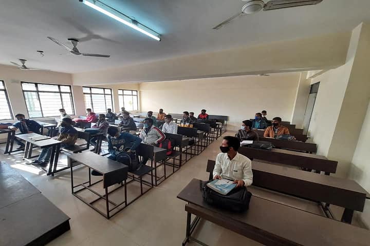 Lloyd College of Engineering, Greater Noida campus photo 3