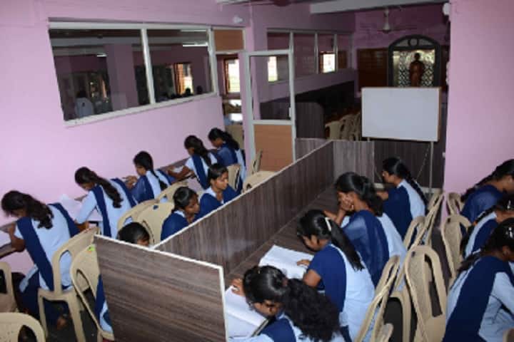 Baburao Patil College of Arts and Science, Solapur campus photo 3