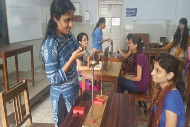 Maniben Nanavati Women's College, Mumbai campus photo 5