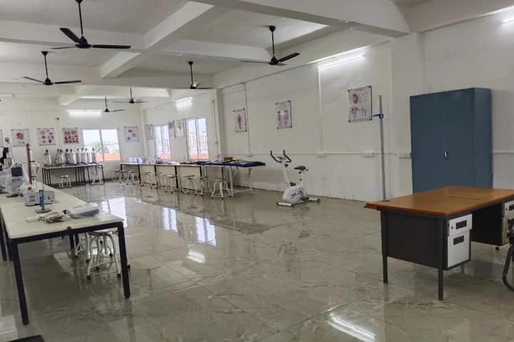 Raniganj Institute of Medical Science, Bardhaman campus photo 2