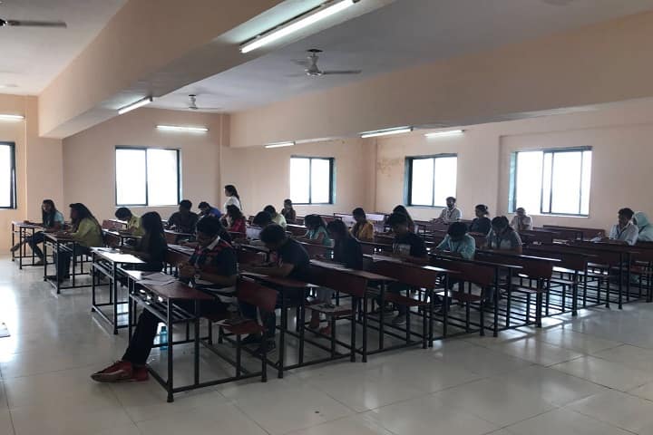 Bhagwan Mahavir College of Business Administration, Surat campus photo 2
